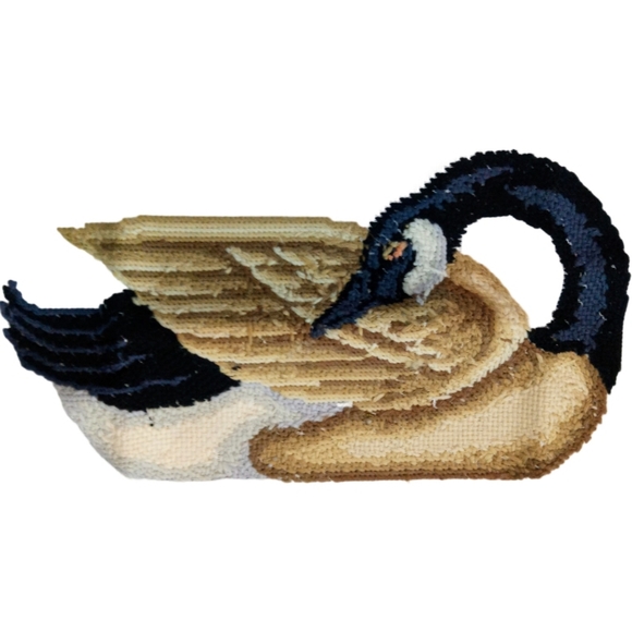 Elsa Williams Needlecraft creations Heritage Embroidery Regal Goose canvas 18X24 - Picture 12 of 14
